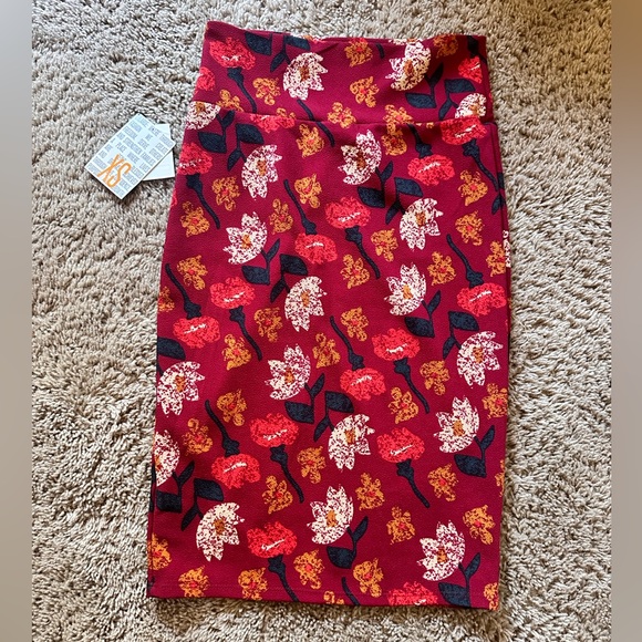 Lularoe Cassie Skirt XS NWT - Picture 2 of 3